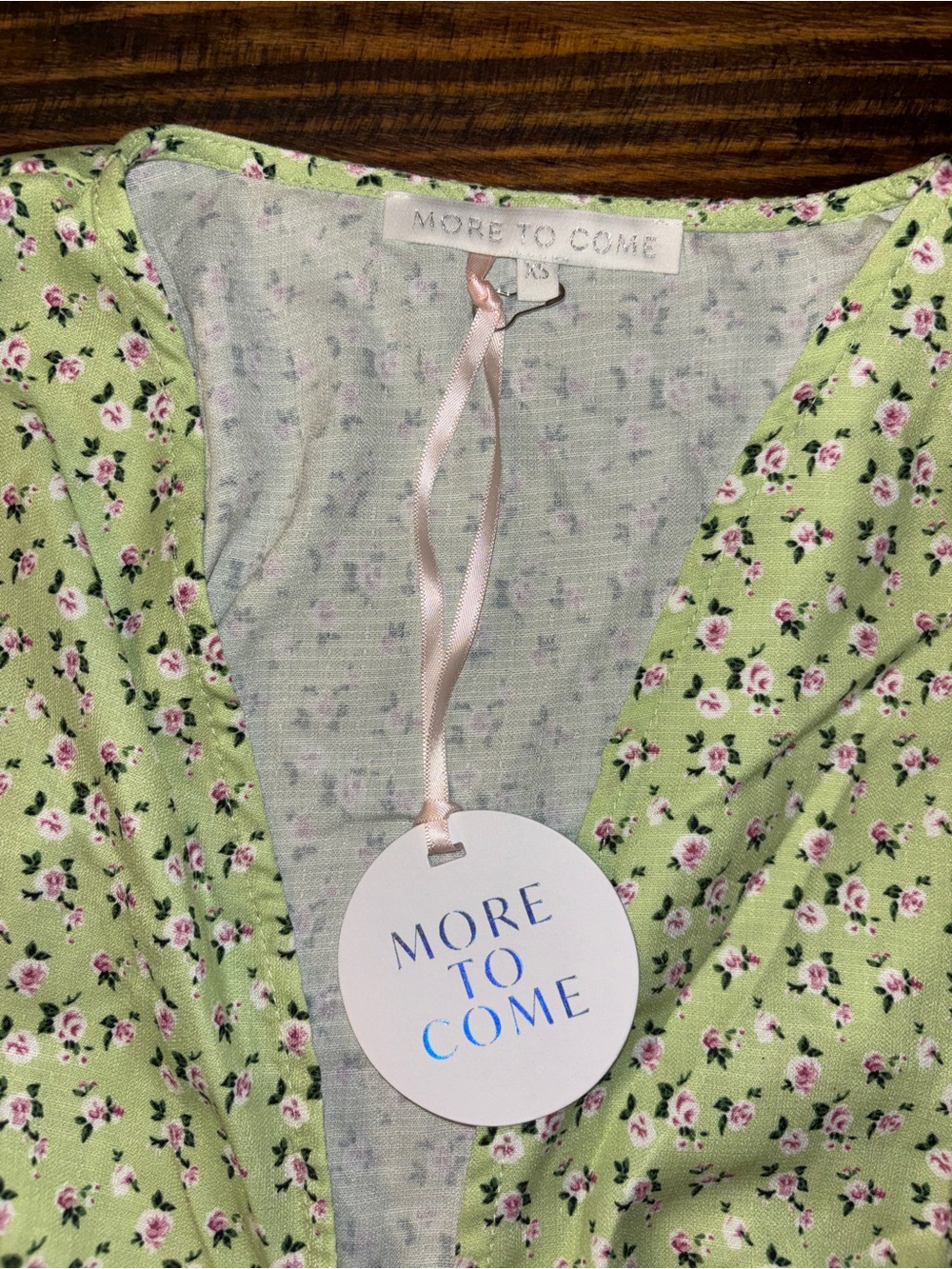 More to Come Floral Tie Front Crop Top | Women’s XS | Sage Green Long Sleeve - Picture 4 of 7